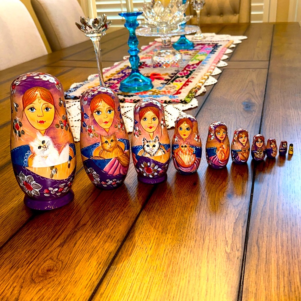 Excellent condition 10 Pce. Matryoshka Nesting Doll